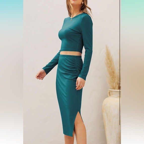 2 piece crop and midi skirt - Picture 5 of 9